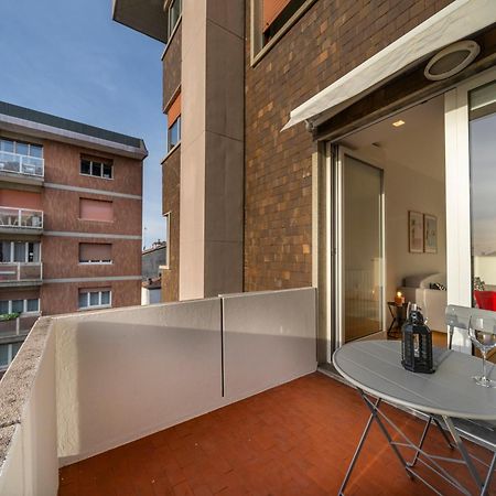 Cozy & Bright Apartment - W/ Balcony Udine Exteriör bild