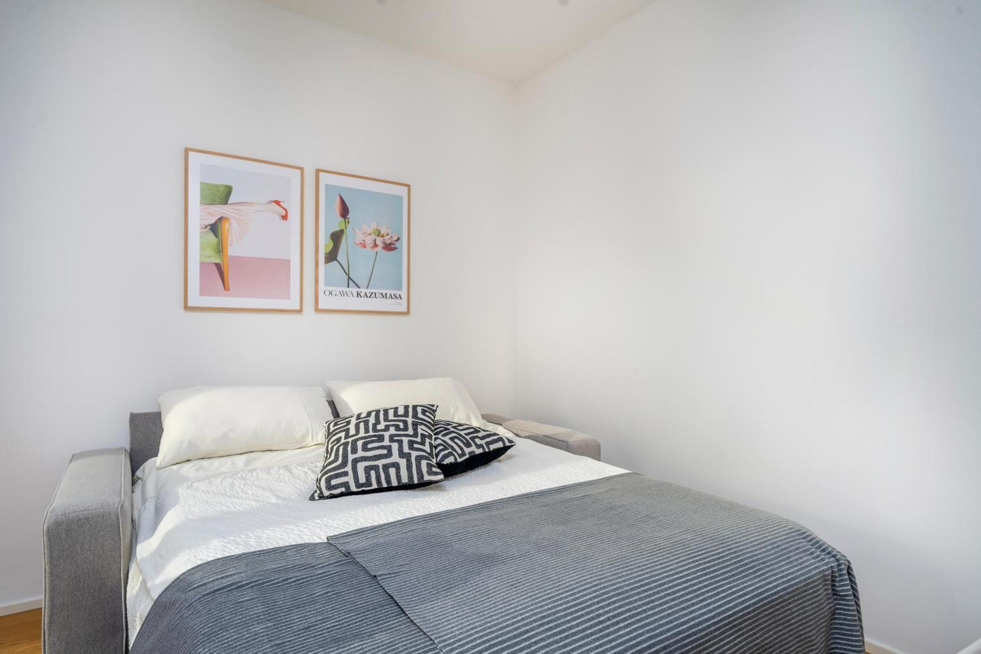 Cozy & Bright Apartment - W/ Balcony Udine Exteriör bild